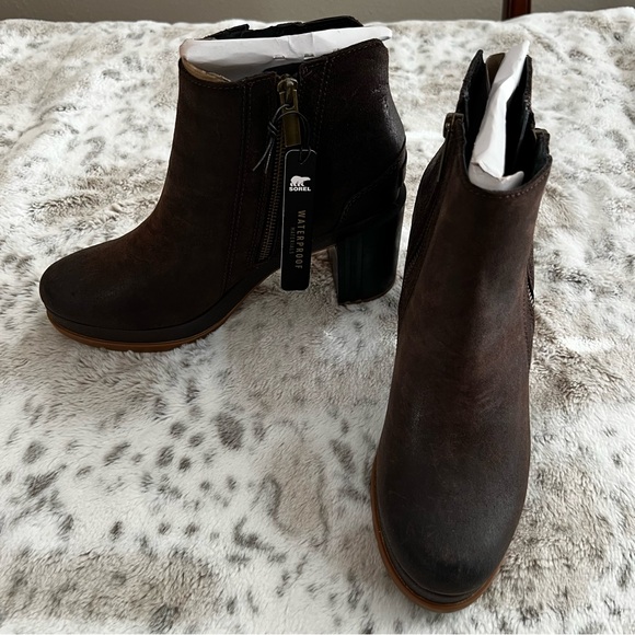 NIB SOREL Distressed Leather Waterproof Zipper Booties “Blake” sz 9 - Picture 5 of 16